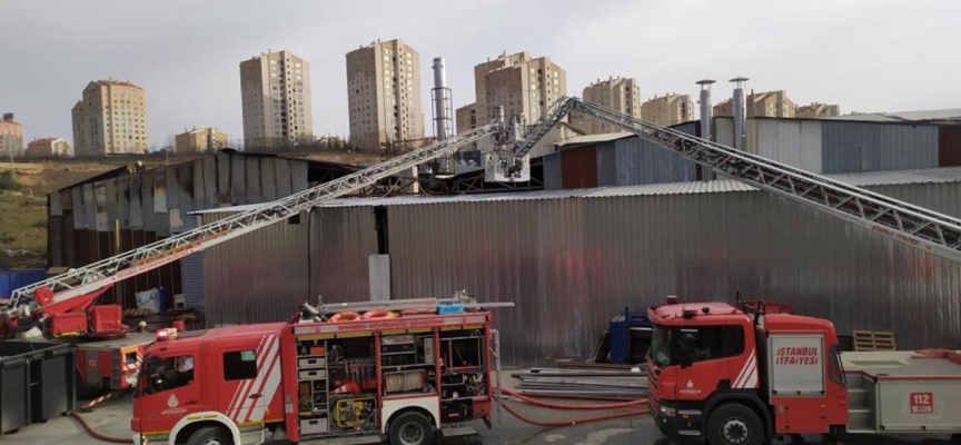 İstanbul'da tekstil fabrikasında yangın