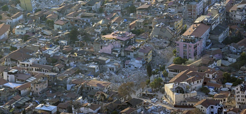 Deprem bölgesindeki 106 üniversite ağır hasar aldı