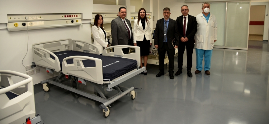 Sağlık Bakanı Altuğra, tadilatı tamamlanan Dr. Burhan Nalbantoğlu Devlet Hastanesi Nöroloji Yoğun Bakım Ünitesini ziyaret etti