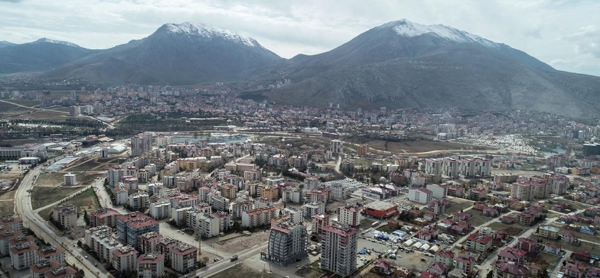 Doğal gaz şirketleri Elbistan'da "10 yıllık işi 10 günde" yaptı