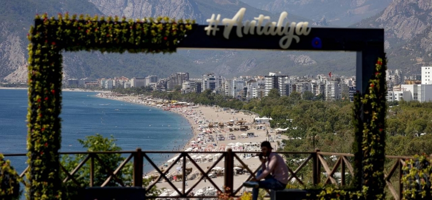 Antalya, en az 16 milyon turist hedefiyle yaz sezonuna hazır