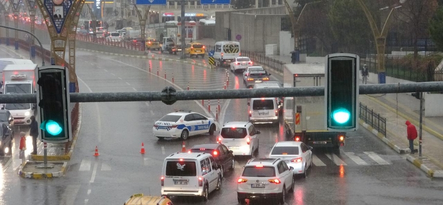 Deprem bölgesinde sağanak bekleniyor