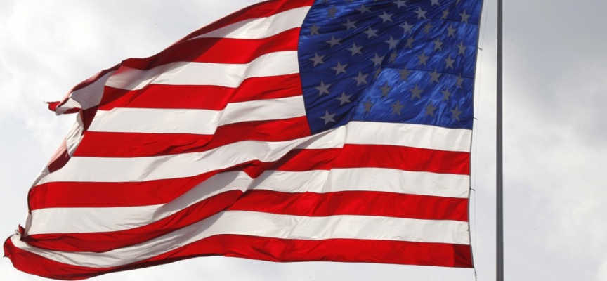 ABD'de 6 kişinin öldüğü silahlı saldırının ardından bayraklar yarıya indirilecek