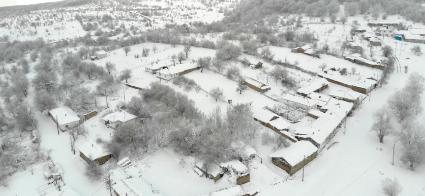 Bilecik'in yüksek kesimlerinde kar etkili oldu