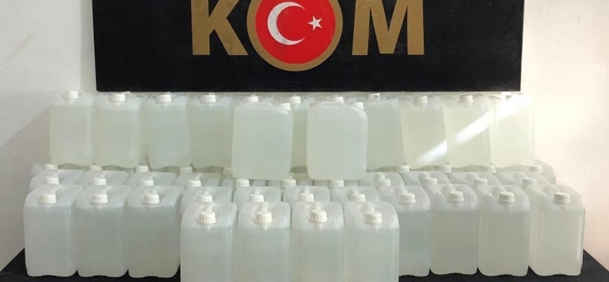 İzmir'de 52 bin litre etil alkol ele geçirildi