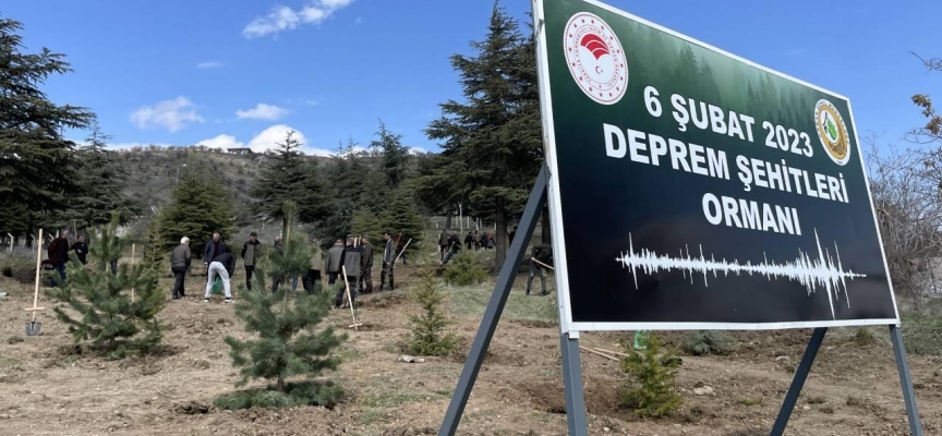 Elazığ’da "Deprem Şehitleri Hatıra Ormanı"na fidan dikildi