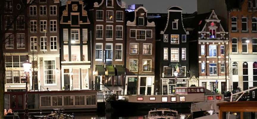 Amsterdam'da gürültü kirliliği sebebiyle 2025'ten itibaren gece uçuşları yapılmayacak