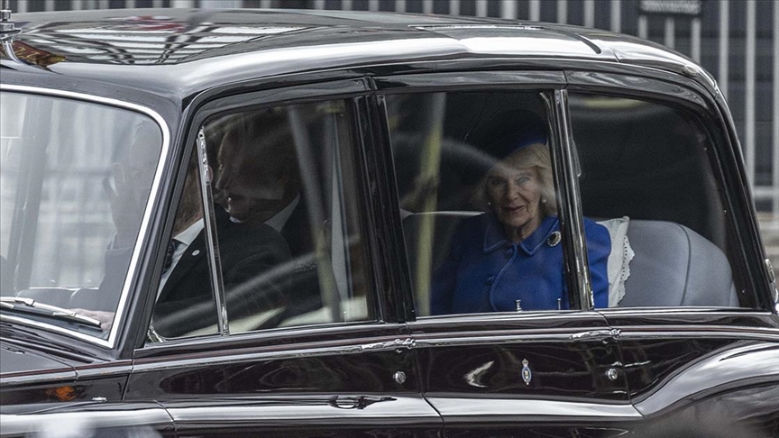 Buckingham Sarayı ilk kez “Kraliçe” Camilla unvanını kullandı