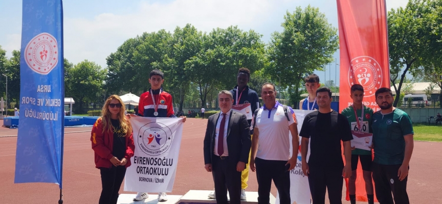 Türkiye Okullar arası Erkekler Atletizm Şampiyonası’nda, Karaoğlanoğlu İlkokulu ve Şehit Turgut Ortaokulu öğrencilerinden şampiyonluk