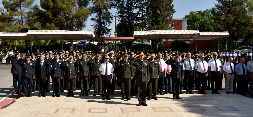 1 Ağustos Toplumsal Direniş Bayramı… Lefkoşa Atatürk Anıtı’nda tören düzenlendi