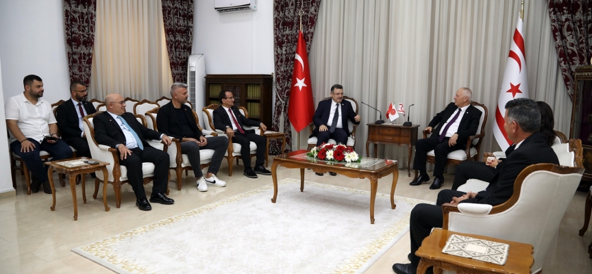 Töre, Trabzon Ortahisar Belediye Başkanı Ahmet Metin Genç’i kabul etti