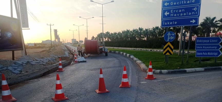 Sürücülerin dikkatine: Yol trafik akışına kapatıldı