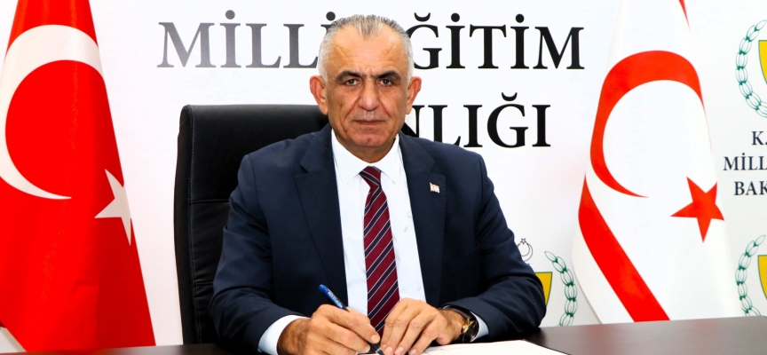 Milli Eğitim Bakanı Çavuşoğlu, “24 Kasım Öğretmenler Günü“ dolayısıyla bir mesaj yayımladı