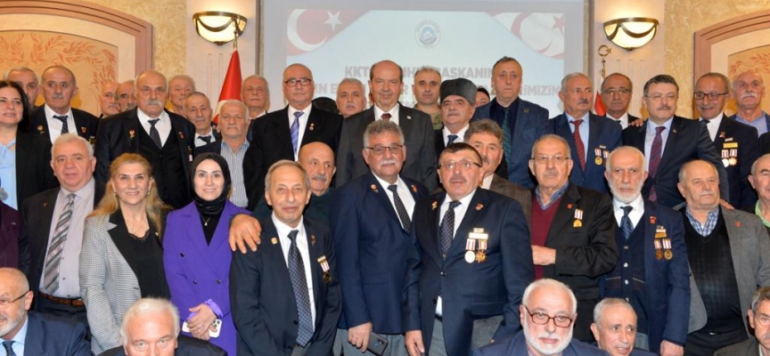 Cumhurbaşkanı  Tatar, Kıbrıs gazileri ile biraraya geldi: “Birlikte şehit ve gazi olduk, bundan sonra da siyaseti birlikte sürdürmek önemli”