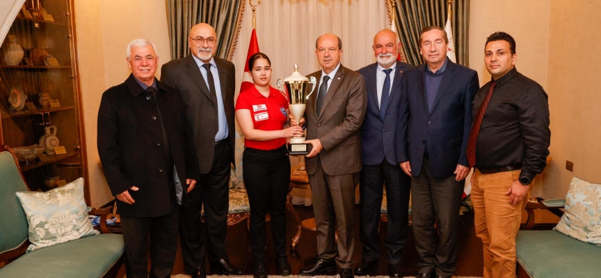 Cumhurbaşkanı Tatar, Bilardo Federasyonu yönetimi ve milli sporcu Ghaffari’yi kabul etti