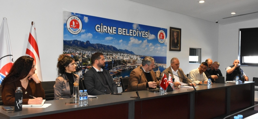 Girne Belediye Başkanı Şenkul Antik Liman esnafı ile toplantı yaptı