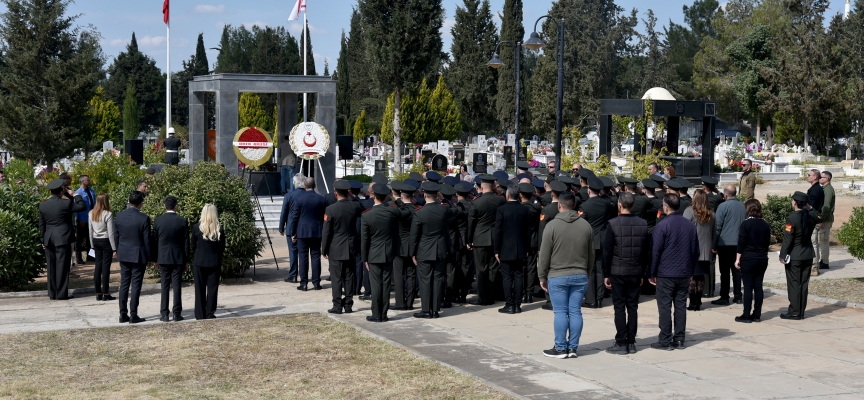 KTFD Başbakanı Osman Örek 25’inci ölüm yıl dönümünde devlet töreniyle anıldı