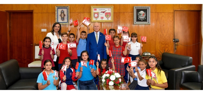 Meclis Başka Töre, makam koltuğunu 5. sınıf öğrencisi Kayra Temel’e devretti