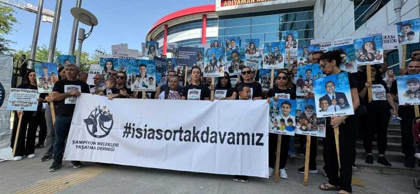 İsias Otel davasının üçüncü duruşması başladı… “Siz İsias’ın kolonlarını kestiniz ama adaletin kolonlarını katledemeyeceksiniz”