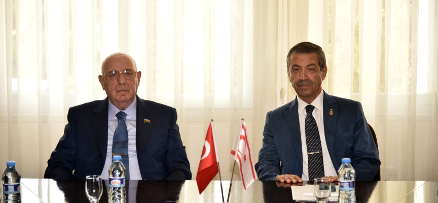 Ertuğruloğlu KKTC’de bulunan Azerbaycan heyetini kabul etti
