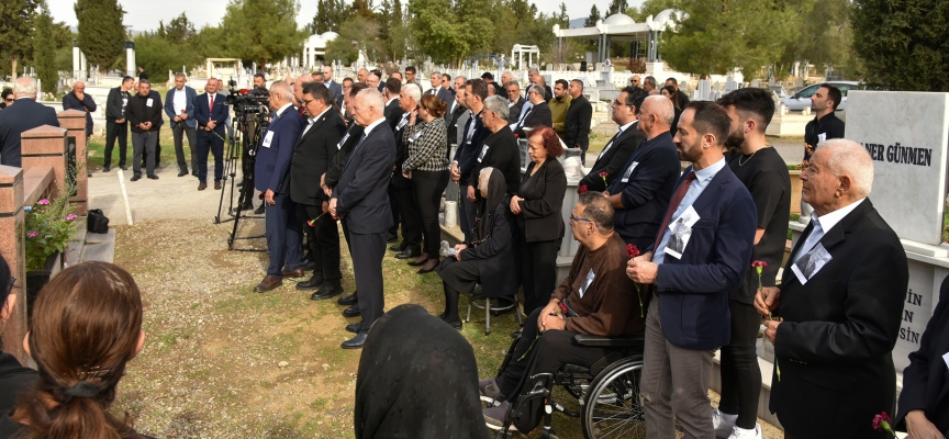 Salih Miroğlu 19’uncu ölüm yıl dönümünde mezarı başında anıldı