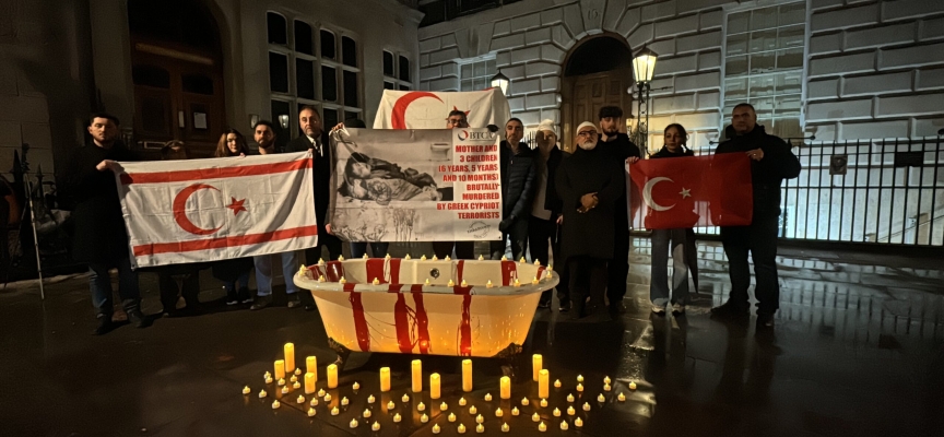 “Kanlı Noel” katliamının 61’inci yılında kurbanlar Londra’da anıldı