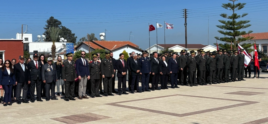 Çanakkale Zaferi ve Şehitleri Anma Günü nedeniyle törenler düzenlendi