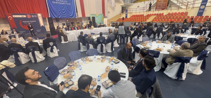 T.C. Gençlik ve Spor Bakanı Bak, gençlerle iftar programında bir araya geldi…