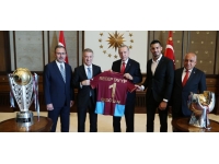 Cumhurbaşkanı Erdoğan, Trabzonspor heyetini kabul etti