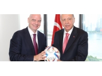 FIFA Başkanı Infantino'dan Cumhurbaşkanı Erdoğan'a özel hediye