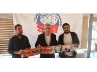 Adanaspor Önder Karaveli ile sözleşme imzaladı