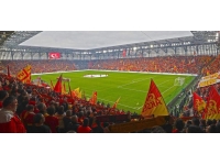 Göztepe, futbol takımı teknik heyetinde değişiklik yaptı