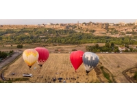 Sıcak hava balonları Dicle Vadisi'nde yükseldi