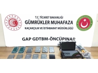 Kilis Öncüpınar Gümrük Kapısı'nda 12 cep telefonu ele geçirildi