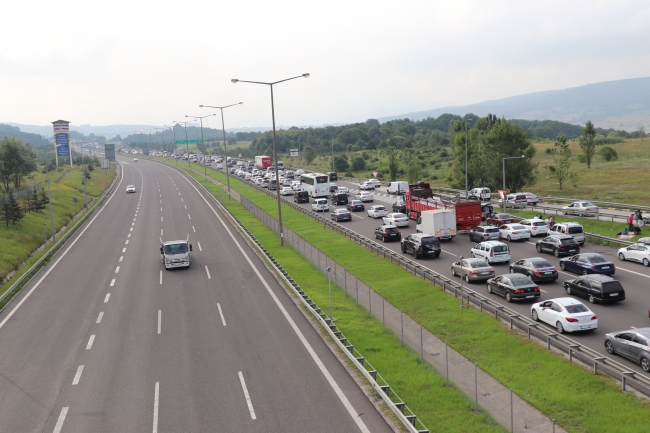 Bayram trafiği başladı mı? Yollarda son durum ne?