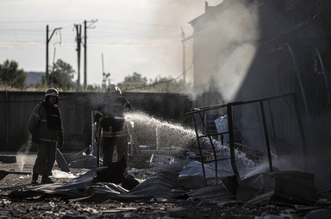 Ukrayna'nın Slavyansk şehri Rus güçlerince vuruldu