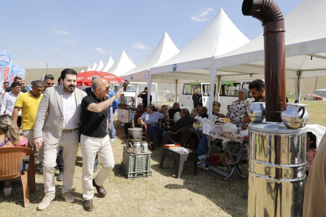 Türkiye'nin en yüksek gölünde yaz festivali