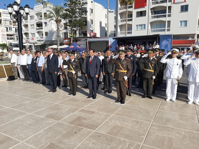 Barış ve Özgürlük Bayramı tüm ilçelerde gerçekleştirilen törenlerle kutlandı