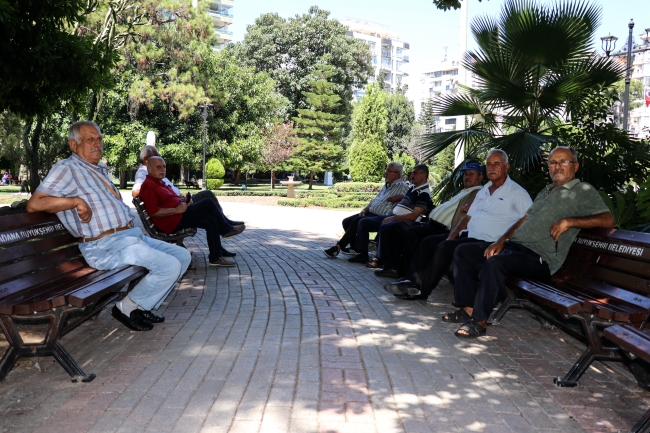 Adana'da sıcak hava etkili oluyor