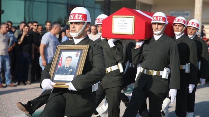 Şehit Uzman Çavuş Halil Koç son yolculuğuna uğurlandı