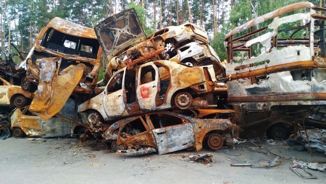 Ukrayna’da hurdaya dönen araçlar tuval oldu, NFT olarak satışa sunulacak