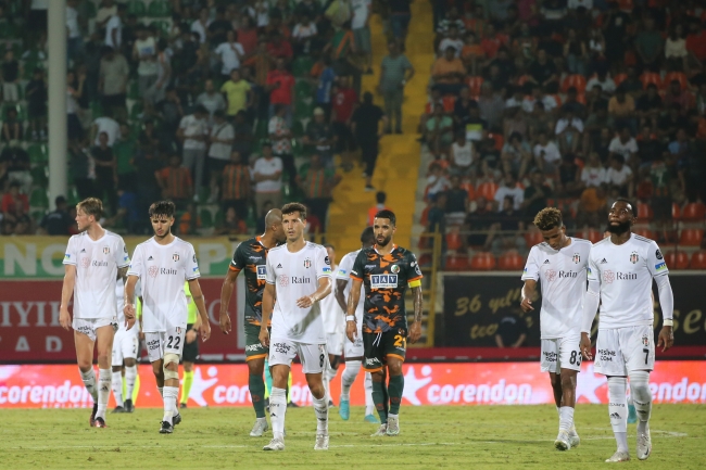 Alanyaspor 3-0'dan döndü