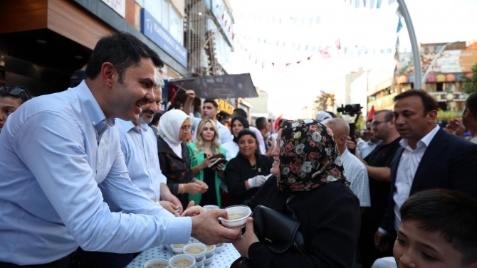 Bakan Kurum: Cumhuriyet tarihinin en büyük sosyal konut projesini eylül ayında başlatacağız