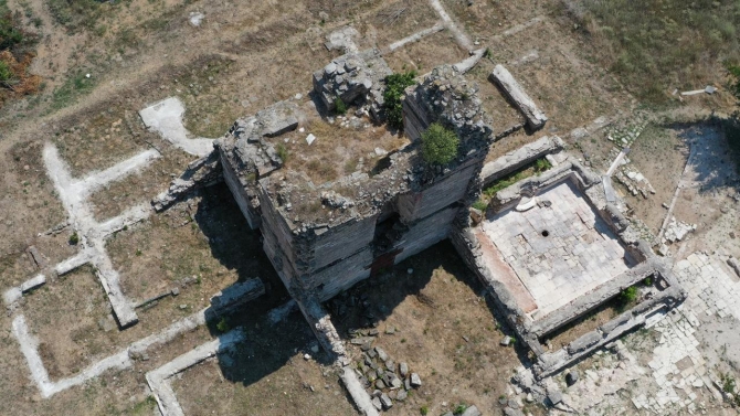 Edirne Yeni Sarayı kazısında mescide ulaşıldı