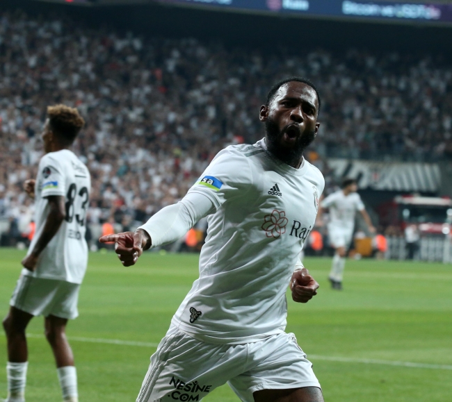 Beşiktaş’ta Salih Uçan ve N’Koudou göz dolduruyor