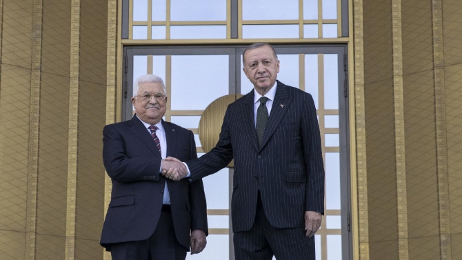 Cumhurbaşkanı Erdoğan Filistin Devlet Başkanı Abbas'ı resmi törenle karşıladı