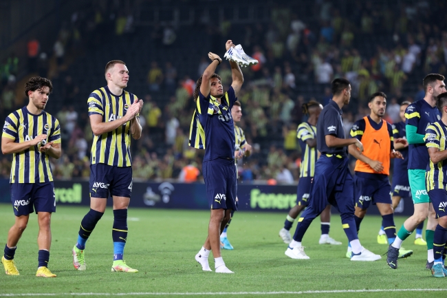 Fenerbahçe hedefe giden yolda sinyalleri vermeye başladı