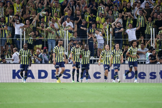 Fenerbahçe hedefe giden yolda sinyalleri vermeye başladı