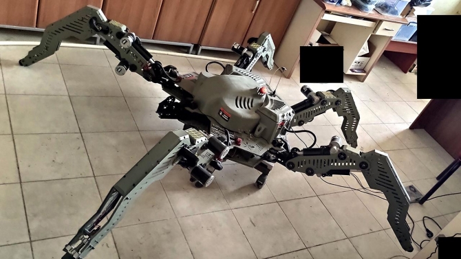 Hakkari Üniversitesi'nden çok amaçlı robot