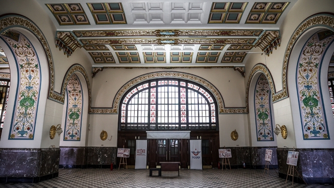 Asırlık Haydarpaşa Garı'nda restorasyon sürüyor